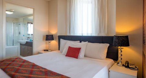 Broadbeach Savannah Resort - Accommodation Bookings 42
