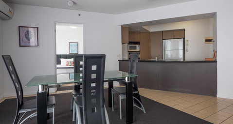 Broadbeach Savannah Resort - Accommodation Bookings 16