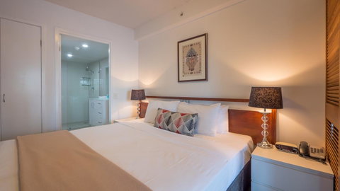 Broadbeach Savannah Resort - Accommodation Bookings 29
