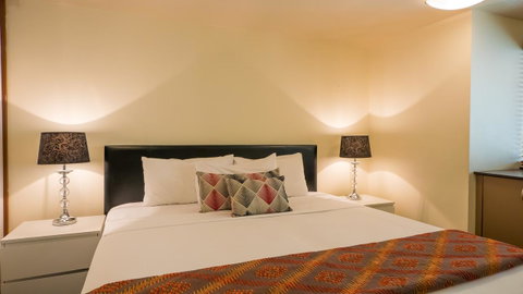 Broadbeach Savannah Resort - Accommodation Bookings 5