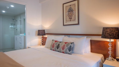Broadbeach Savannah Resort - Accommodation Bookings 28