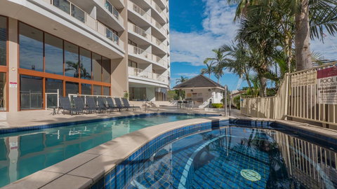 Broadbeach Savannah Resort - Accommodation Bookings 2