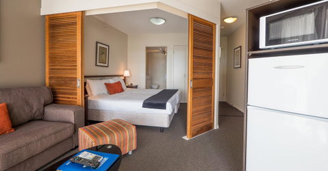 Broadbeach Savannah Resort - Accommodation Bookings 32