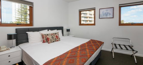 Broadbeach Savannah Resort - Accommodation Bookings 20