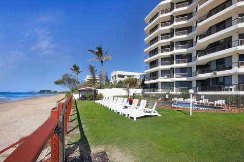 Spindrift On The Beach - Absolute Beachfront - Accommodation Bookings 1