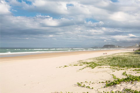 Spindrift On The Beach - Absolute Beachfront - Accommodation Bookings 18