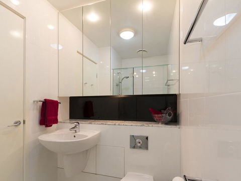 Felix 374 FF Apartment - Accommodation Bookings 12