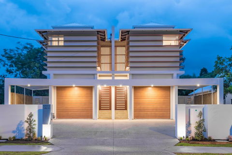 Noosa Villas - Accommodation Bookings 0