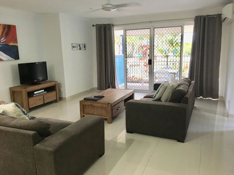 CHA Private Apts Diamond Beach - Accommodation Bookings 9