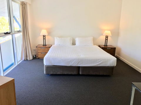 CHA Private Apts Diamond Beach - Accommodation Bookings 6