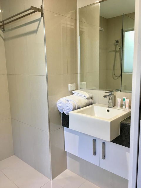 CHA Private Apts Diamond Beach - Accommodation Bookings 13
