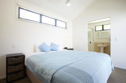 Beached On Magnetic - Accommodation Bookings 11
