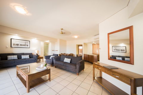 Portside Whitsunday Luxury Holiday Apartments - Accommodation Bookings 6