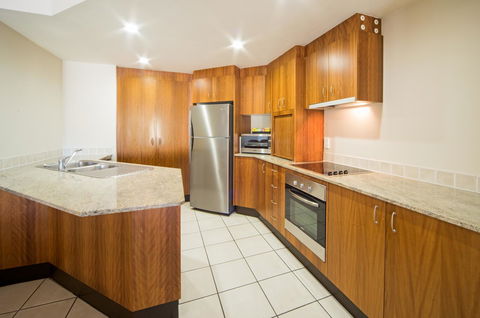 Portside Whitsunday Luxury Holiday Apartments - Accommodation Bookings 8