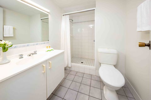 Hides Hotel - Accommodation Bookings 6