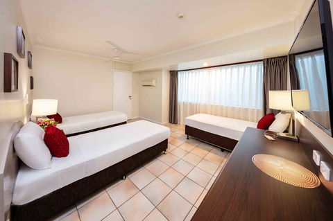 Hides Hotel - Accommodation Bookings 9