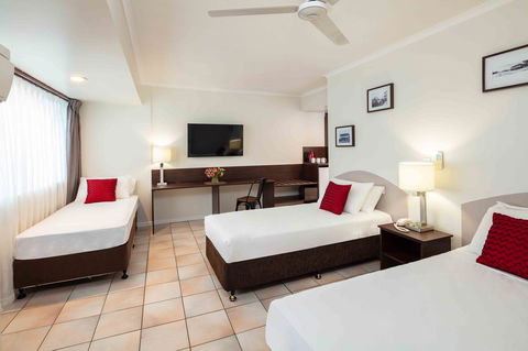 Hides Hotel - Accommodation Bookings 8