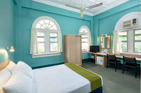 Hides Hotel - Accommodation Bookings 20
