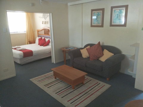 Arkana Motel - Accommodation Bookings 9