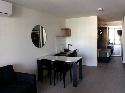 Morgan Suites - Accommodation Bookings 8