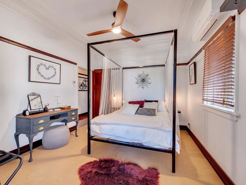 Anville Court - Accommodation Bookings 8