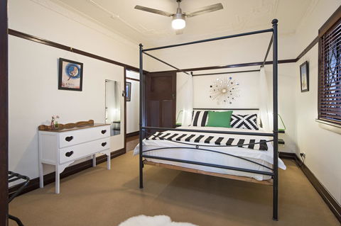 Anville Court - Accommodation Bookings 14