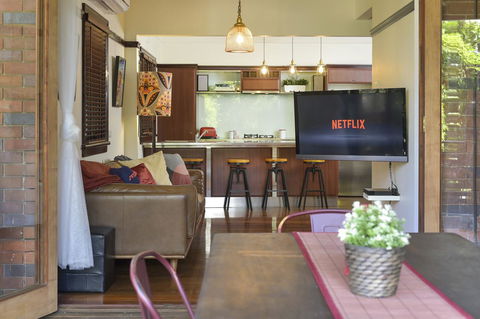 Anville Court - Accommodation Bookings 5