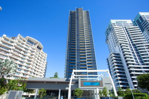High Floor Ocean View Suites Broadbeach - Accommodation Bookings 28