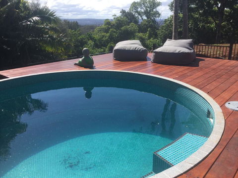 Sam's Buderim Mountain Guest House - Accommodation Bookings 24