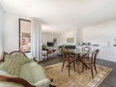 Sam's Buderim Mountain Guest House - Accommodation Bookings 16