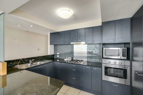 Broadbeach On The Park, 3 Bed Ocean - We Accommodate - Accommodation Bookings 16