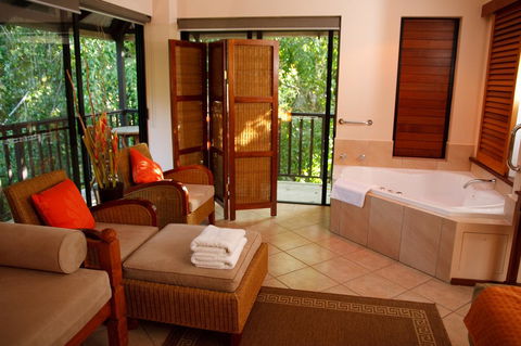 Hibiscus Resort & Spa - Official Onsite Reception & Check In - Accommodation Bookings 10