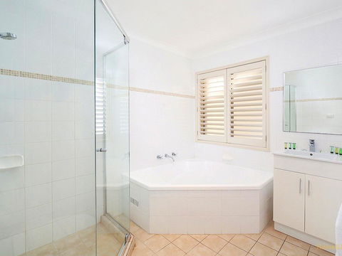 Watermark #25 - 25/4 Karla Avenue, Terrigal - Accommodation Bookings 3