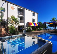 Waters Edge The Strand - Accommodation Bookings