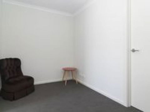 West Croydon Condo - Accommodation Bookings 3
