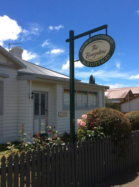 Westbury Gingerbread Cottages - Accommodation Bookings 1
