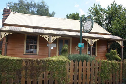 Westbury Gingerbread Cottages - Accommodation Bookings 2
