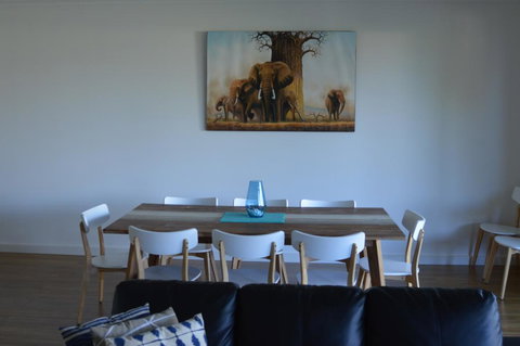 Western Breeze - Accommodation Bookings 3