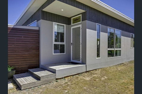 Weston Farm Seaside Stay - Accommodation Bookings 1