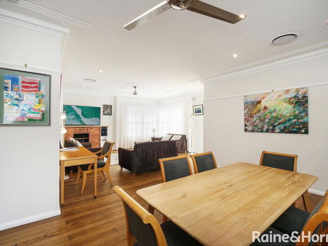 White Beach - 42 Ash Street - Accommodation Bookings 1