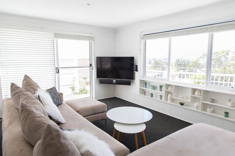 White Beach Cottage - Accommodation Bookings 3