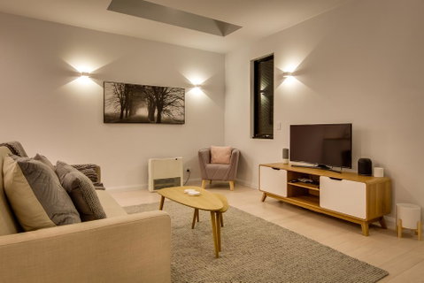 White Room Apartments - Accommodation Bookings 2
