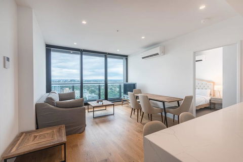 Whitehorse Tower 2 Bedroom 2 Bath - Accommodation Bookings 0