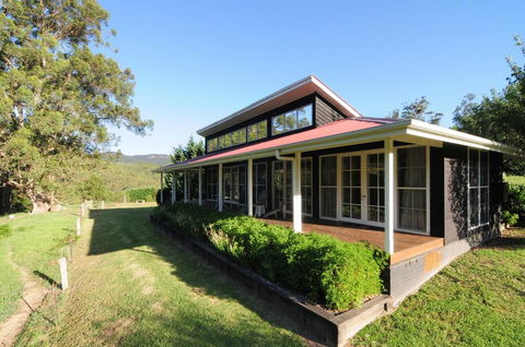 Willabrook Retreat - Rest Cottage - Spoil Yourself! - Accommodation Bookings 0