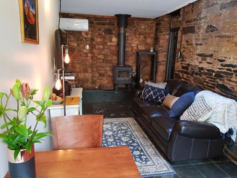 William Hunt's Retreat - Redwood Studio - Accommodation Bookings 0