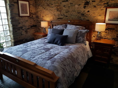 William Hunt's Retreat - Redwood Studio - Accommodation Bookings 2