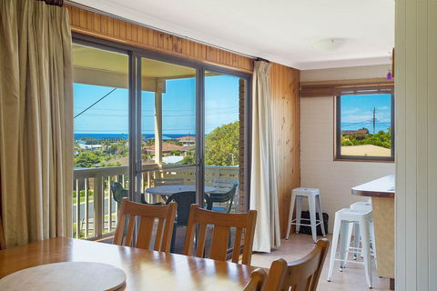 Williams Wonder - Large Beach House - Accommodation Bookings 1