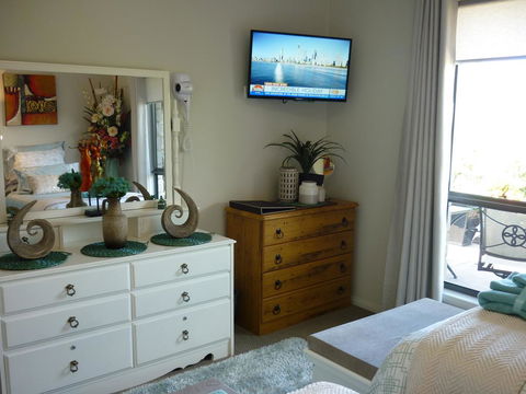 Willowbank Drive Bed & Breakfast - Accommodation Bookings 2