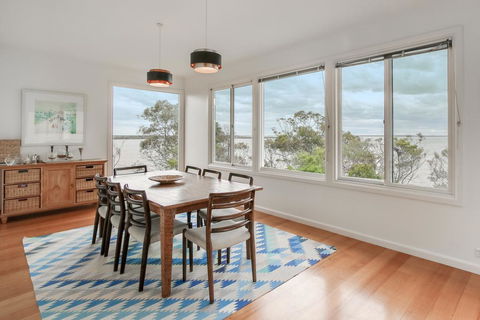 Windward House - Accommodation Bookings 2