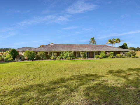 Wine Country Homestead 4-6br House - Accommodation Bookings 0